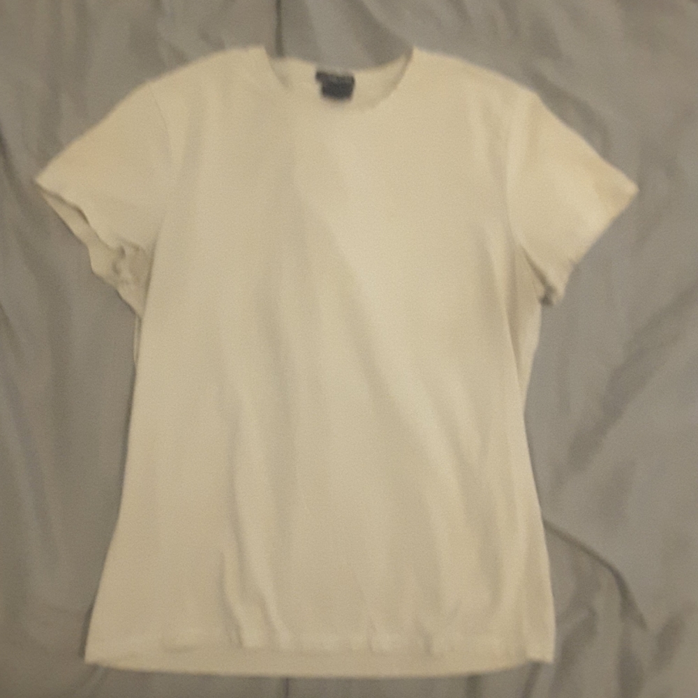 Women's Gap size medium cream colored top